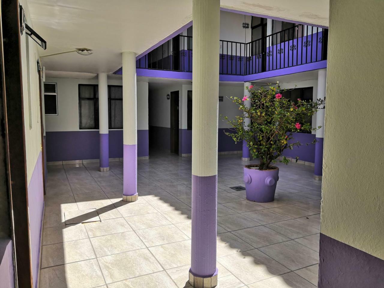 Hotel Los Arcos Pénjamo Extérieur photo