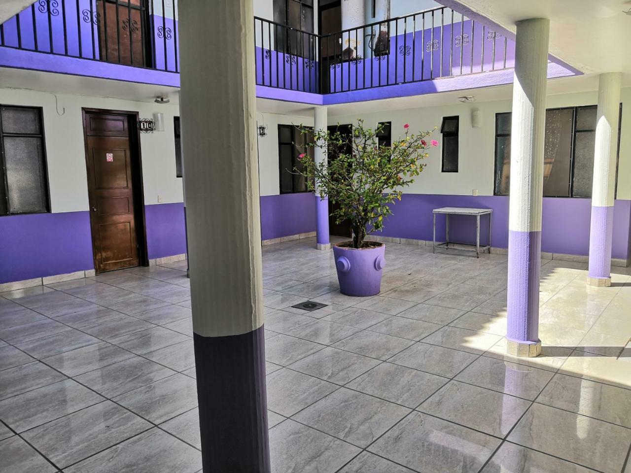 Hotel Los Arcos Pénjamo Extérieur photo